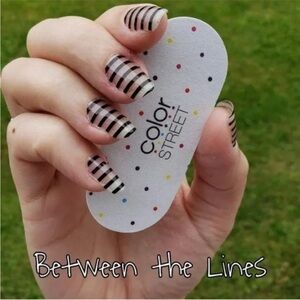 Color Street Classic Black and Clear Striped BETWEEN THE LINES Nail Strips